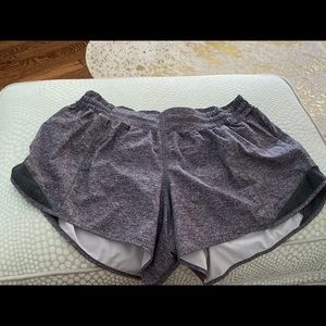 grey lulu shorts